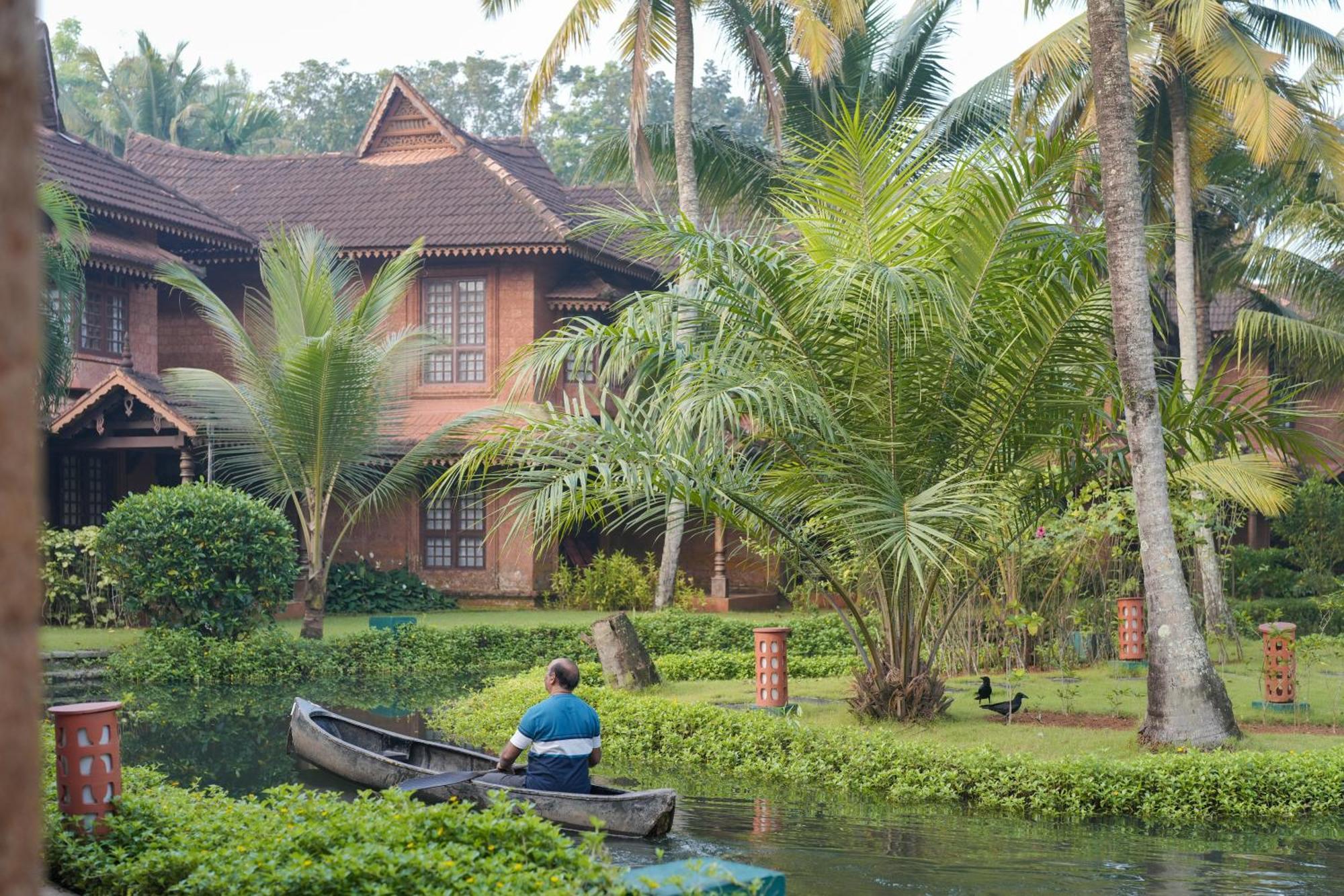 Lakesong Resort Kumarakom Exterior foto