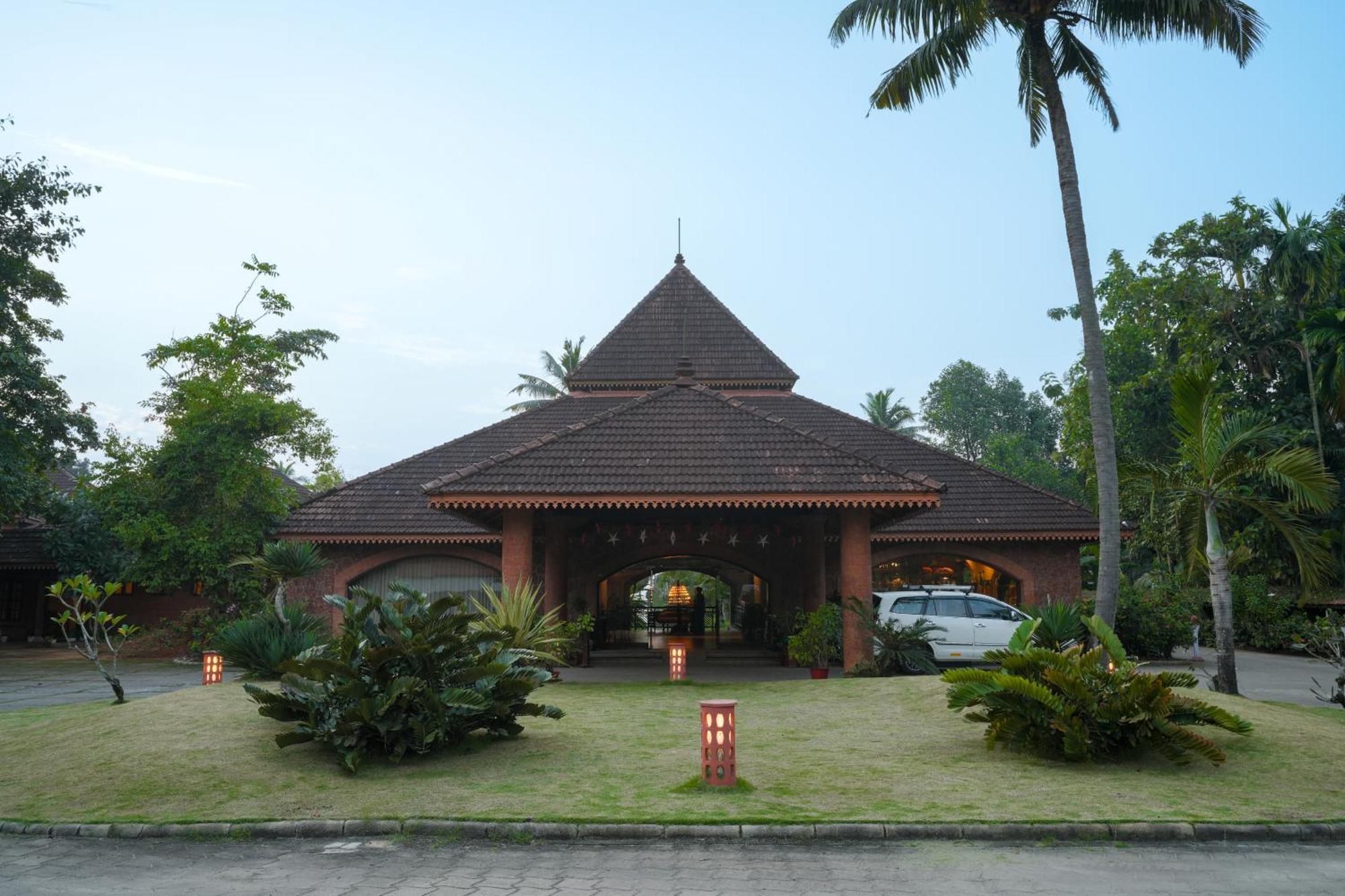 Lakesong Resort Kumarakom Exterior foto