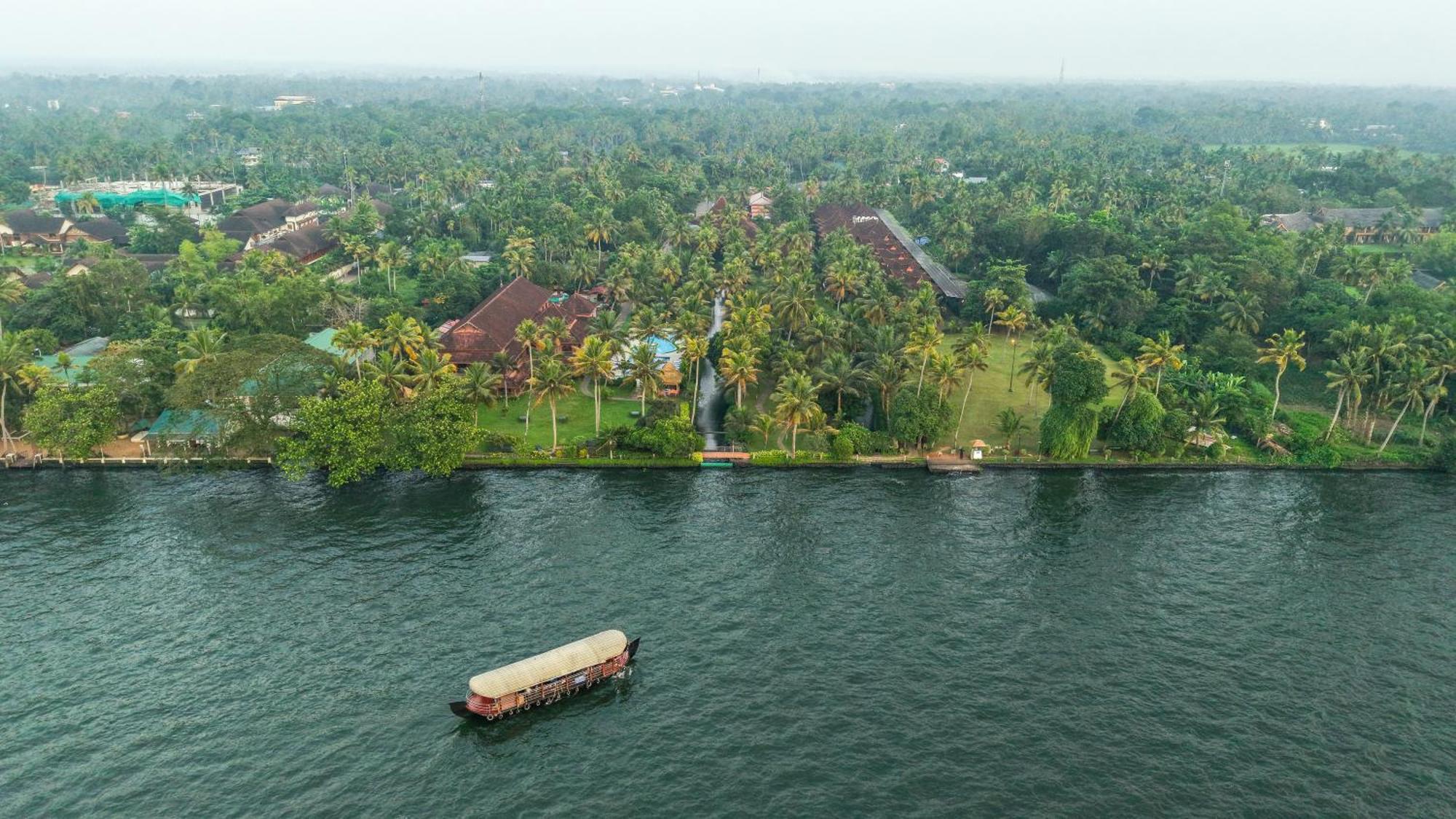 Lakesong Resort Kumarakom Exterior foto